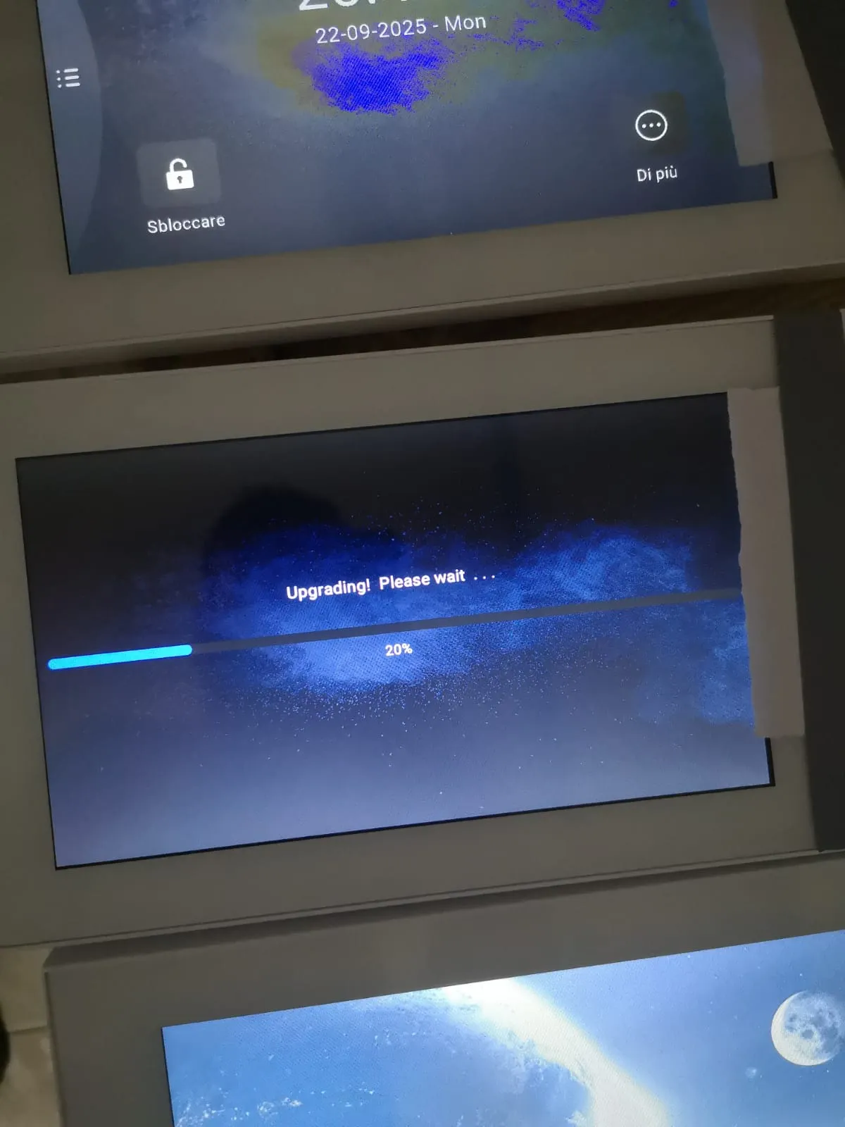 Monitor di controllo con interfaccia domotica